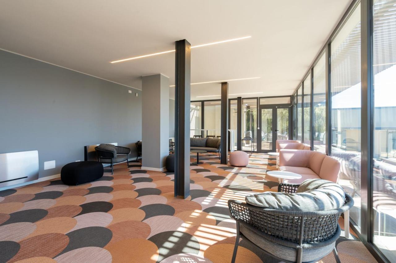 Aurealiving - Trastevere Suite With Rooftop & Gym, Your Place In Rom Exterior foto