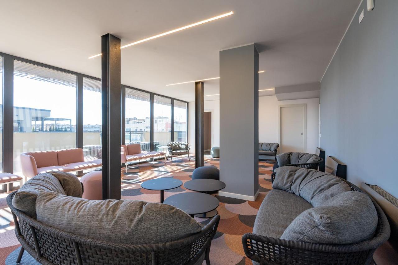 Aurealiving - Trastevere Suite With Rooftop & Gym, Your Place In Rom Exterior foto