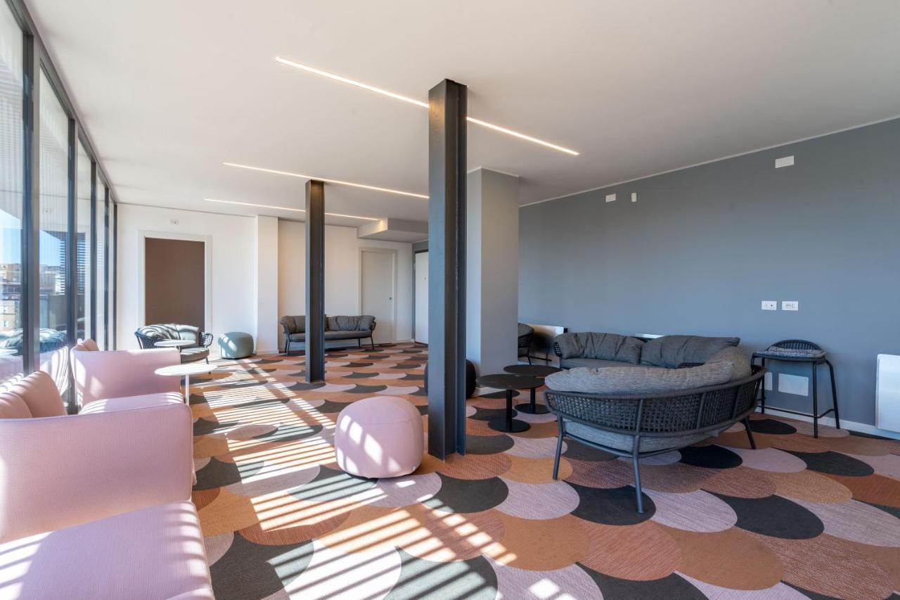 Aurealiving - Trastevere Suite With Rooftop & Gym, Your Place In Rom Exterior foto
