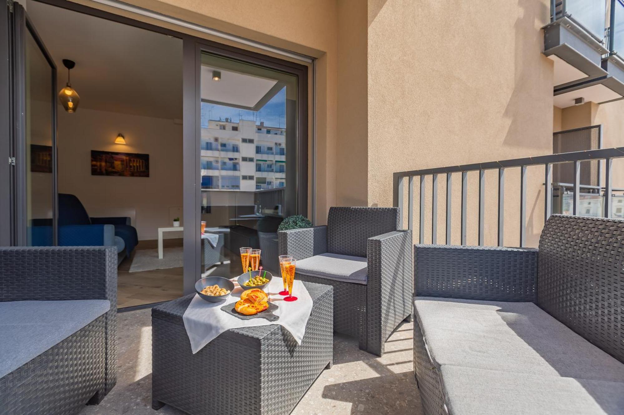 Aurealiving - Trastevere Suite With Rooftop & Gym, Your Place In Rom Exterior foto